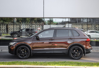 Подержанный автомобиль Volkswagen Tiguan 2021 года (9 фото)