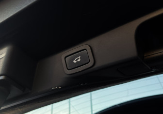 Подержанный автомобиль Land Rover Range Rover Sport 2019 года (33 фото)