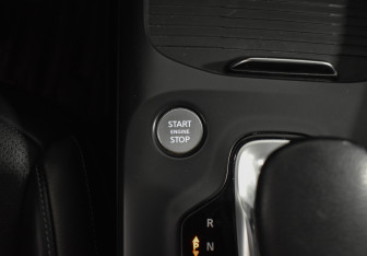 Подержанный автомобиль Infiniti QX50 2018 года (17 фото)