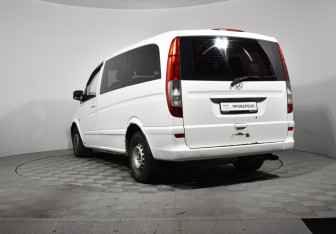 Подержанный автомобиль Mercedes-Benz Vito 2011 года (7 фото)