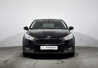 Подержанный автомобиль Ford Focus Hatchback 2017 года (2 фото)