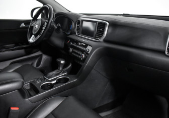 Подержанный автомобиль Kia Sportage 2021 года (13 фото)