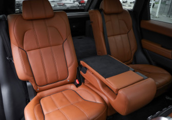 Подержанный автомобиль Land Rover Range Rover Sport 2013 года (32 фото)