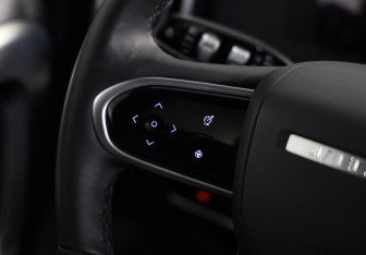 Подержанный автомобиль Jaecoo J7 2024 года (11 фото)