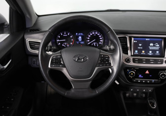 Подержанный автомобиль Hyundai Solaris Sedan 2019 года (10 фото)