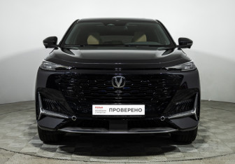 Подержанный автомобиль Changan UNI-K 2023 года (2 фото)