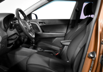 Подержанный автомобиль Hyundai Creta 2017 года (10 фото)