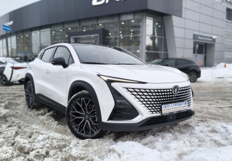 Подержанный автомобиль Changan UNI-T 2023 года (3 фото)