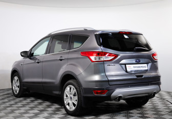 Подержанный автомобиль Ford Kuga 2012 года (7 фото)