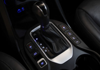 Подержанный автомобиль Hyundai Santa Fe 2015 года (19 фото)