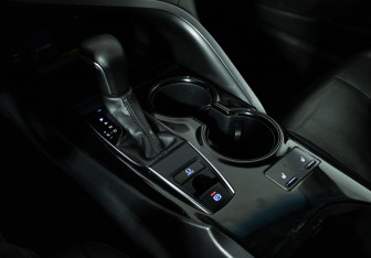 Подержанный автомобиль Toyota Camry Sedan 2021 года (18 фото)