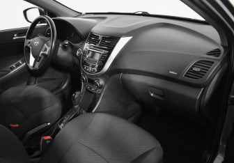 Подержанный автомобиль Hyundai Solaris Sedan 2014 года (12 фото)