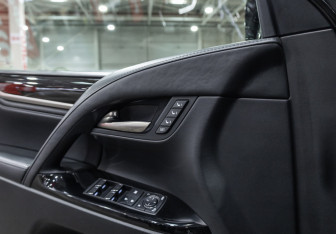 Подержанный автомобиль Lexus LX 2020 года (24 фото)