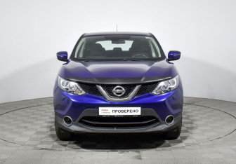 Подержанный автомобиль Nissan Qashqai 2014 года (2 фото)