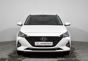 Подержанный автомобиль Hyundai Solaris Sedan 2020 года (2 фото)