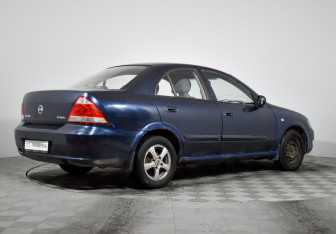 Подержанный автомобиль Nissan Almera Classic 2007 года (5 фото)