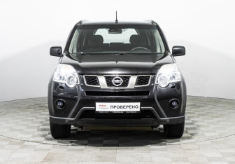 Подержанный автомобиль Nissan X-Trail 2013 года (2 фото)