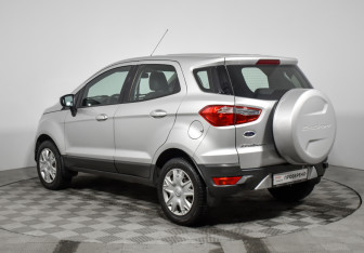 Подержанный автомобиль Ford EcoSport 2016 года (7 фото)
