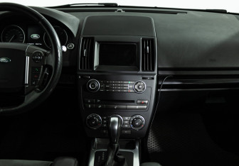 Подержанный автомобиль Land Rover Freelander 2014 года (14 фото)