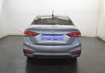 Подержанный автомобиль Hyundai Solaris Sedan 2020 года (6 фото)