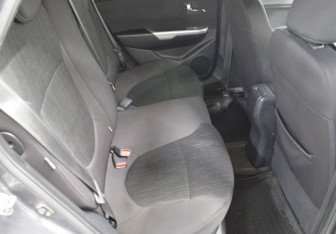 Подержанный автомобиль Kia Rio Hatchback 2014 года (12 фото)