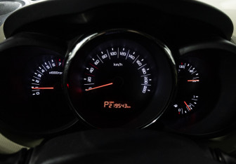 Подержанный автомобиль Kia Soul 2011 года (12 фото)