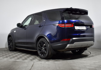 Подержанный автомобиль Land Rover Discovery 2017 года (8 фото)