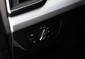 Подержанный автомобиль Audi Q5 2019 года (24 фото)