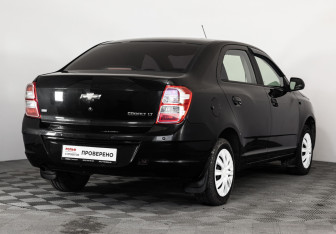 Подержанный автомобиль Chevrolet Cobalt Sedan 2014 года (5 фото)