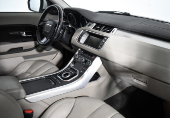 Подержанный автомобиль Land Rover Range Rover Evoque 2012 года (13 фото)