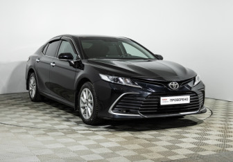 Подержанный автомобиль Toyota Camry Sedan 2021 года (3 фото)