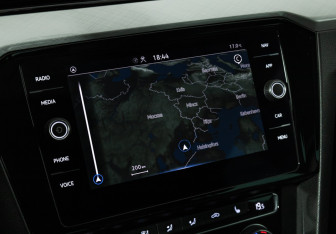 Подержанный автомобиль Volkswagen Passat Wagon 2019 года (16 фото)