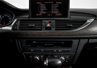Подержанный автомобиль Audi A6 Sedan 2013 года (14 фото)