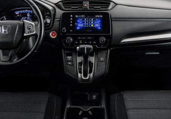 Подержанный автомобиль Honda CR-V 2018 года (12 фото)
