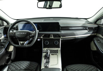 Подержанный автомобиль Exeed TXL 2023 года (13 фото)