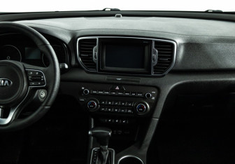 Подержанный автомобиль Kia Sportage 2018 года (14 фото)