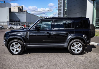 Подержанный автомобиль Land Rover Defender Suv 2021 года (9 фото)