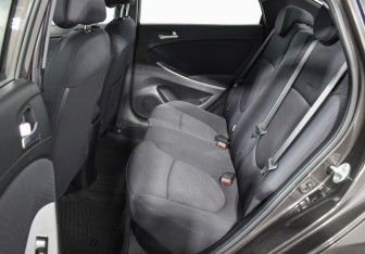 Подержанный автомобиль Hyundai Solaris Sedan 2015 года (11 фото)