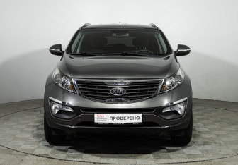 Подержанный автомобиль Kia Sportage 2012 года (2 фото)