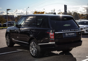 Подержанный автомобиль Land Rover Range Rover 2017 года (9 фото)