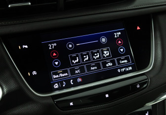 Подержанный автомобиль Cadillac XT5 2020 года (19 фото)