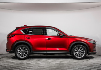 Подержанный автомобиль Mazda CX-5 2020 года (4 фото)