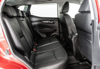 Подержанный автомобиль Nissan Qashqai 2014 года (15 фото)