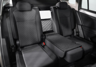 Подержанный автомобиль Volkswagen Tiguan 2021 года (24 фото)