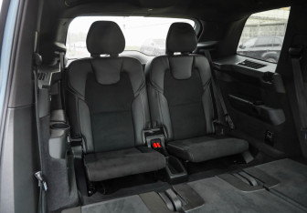 Подержанный автомобиль Volvo XC90 2019 года (34 фото)