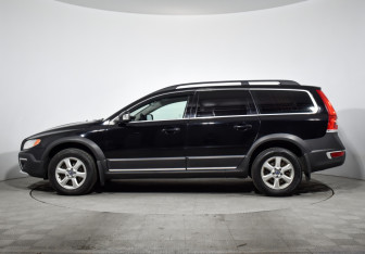 Подержанный автомобиль Volvo XC70 2014 года (8 фото)