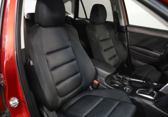 Подержанный автомобиль Mazda CX-5 2014 года (21 фото)