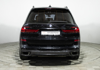 Подержанный автомобиль BMW X7 2019 года (6 фото)