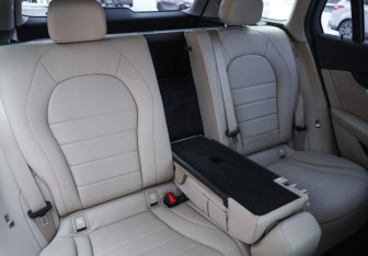 Подержанный автомобиль Mercedes-Benz GLC Coupe 2018 года (28 фото)