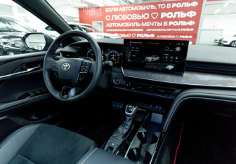 Новый Toyota Camry Sedan 2025 (18 фото)